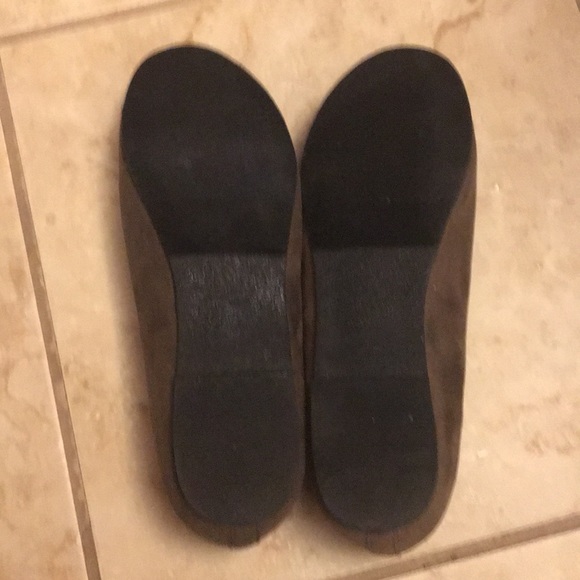 Faux brown suede shoes - never worn - Picture 4 of 5